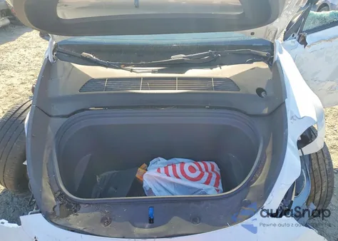 2023 Tesla Model Y z USA, uszkodzony, nr VIN 7SAYGDEE3PF755345